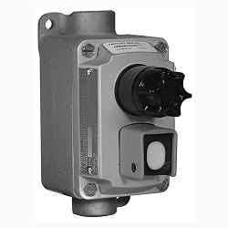 Appleton EFDC2473 Pushbutton/Pilot Light