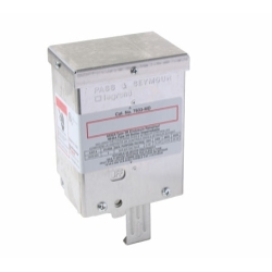 Legrand-Pass & Seymour 7833-MD Manual Controller